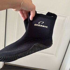Scuba booties. Oceanic